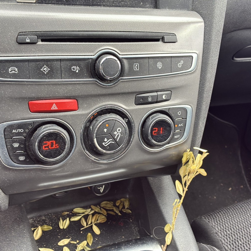 CITROEN C4 2 PHASE 2 1.2 PURETECH - 12V TURBO Photo n°19