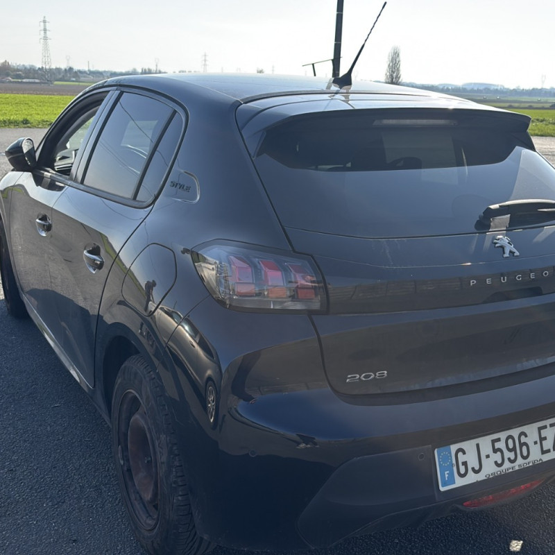 PEUGEOT 208 2 PHASE 1 1.2 PURETECH - 12V TURBO Photo n°4