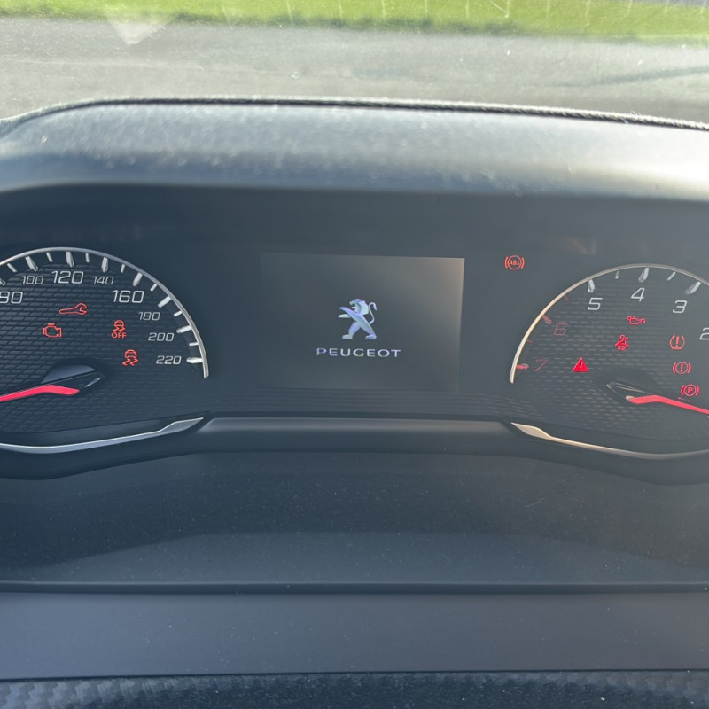 PEUGEOT 208 2 PHASE 1 1.2 PURETECH - 12V TURBO Photo n°16
