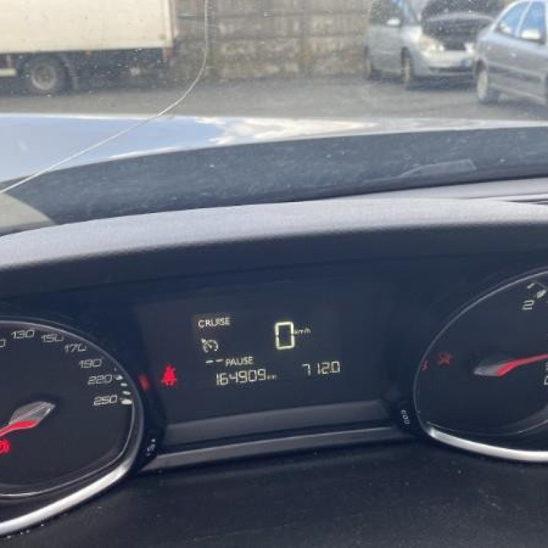 PEUGEOT 308 2 PHASE 1 1.6 HDI - 8V TURBO Photo n°7