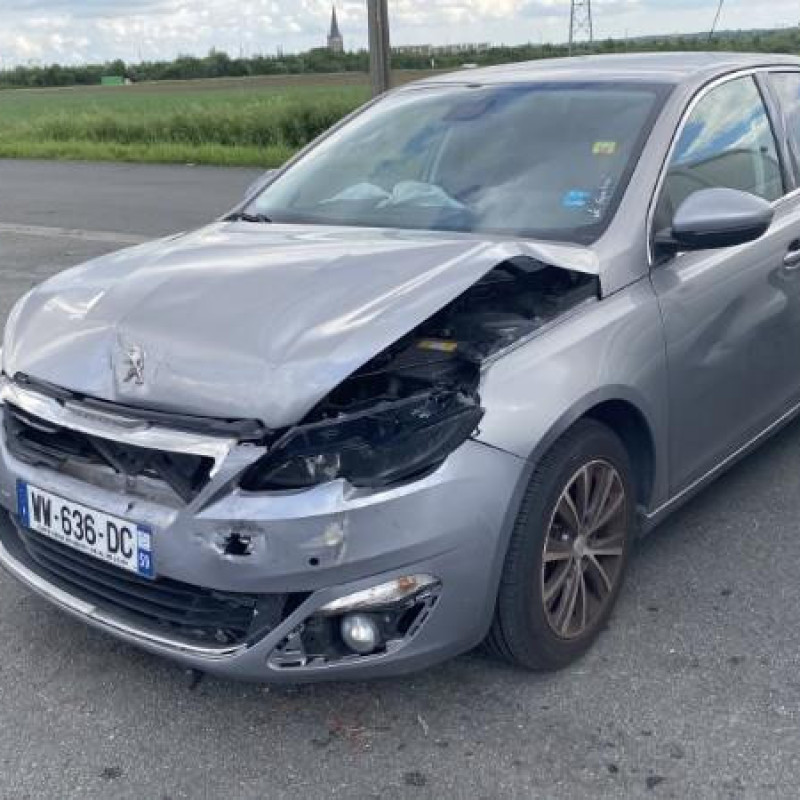 PEUGEOT 308 2 PHASE 1 1.6 HDI - 8V TURBO Photo n°10