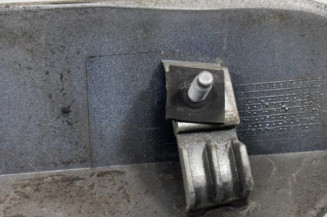 Bouton de coffre PEUGEOT 5008 1