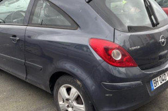 Pretensionneur de ceinture avant droit OPEL CORSA D