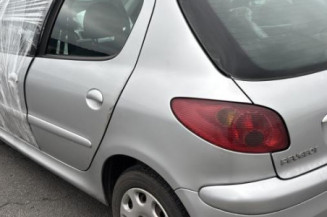 Baguette de coffre PEUGEOT 206