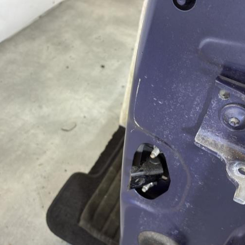 Porte avant gauche PEUGEOT 208 1 Photo n°2