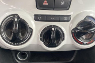 Porte avant gauche PEUGEOT 208 1