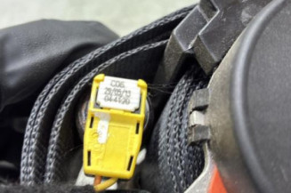 Pretensionneur de ceinture avant droit PEUGEOT 208 1