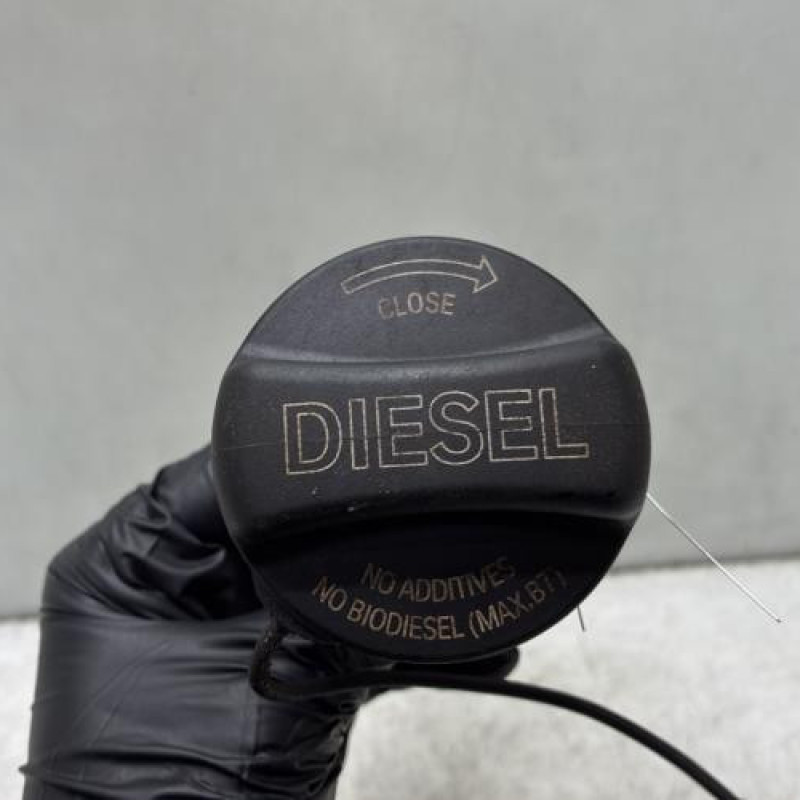 Bouchon de carburant BMW X3 F25 Photo n°1