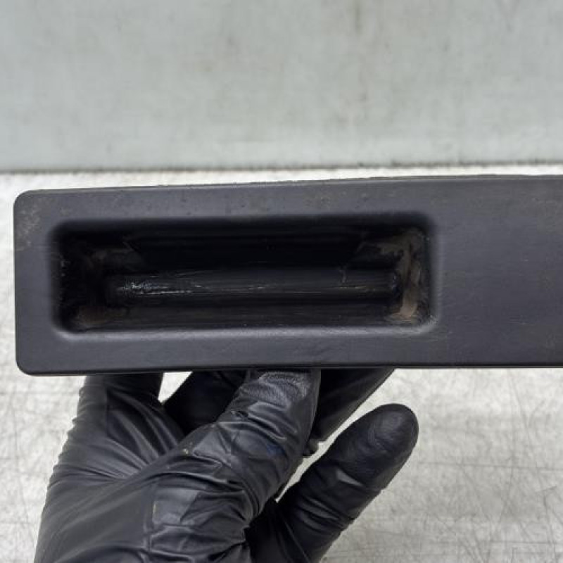 Bouton de coffre BMW X3 F25 Photo n°1