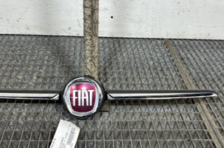 Calandre FIAT 500 2 Photo n°1