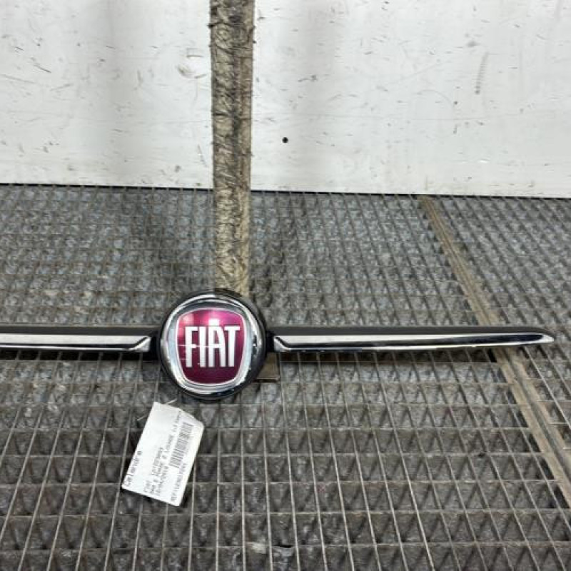 Calandre FIAT 500 2 Photo n°1