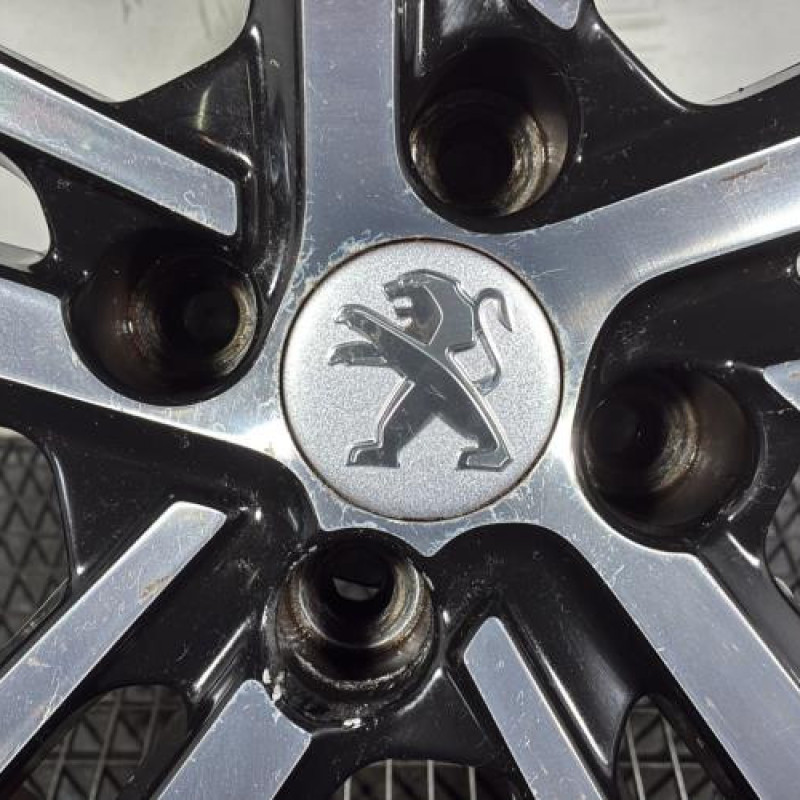 Jante PEUGEOT 208 1 Photo n°2