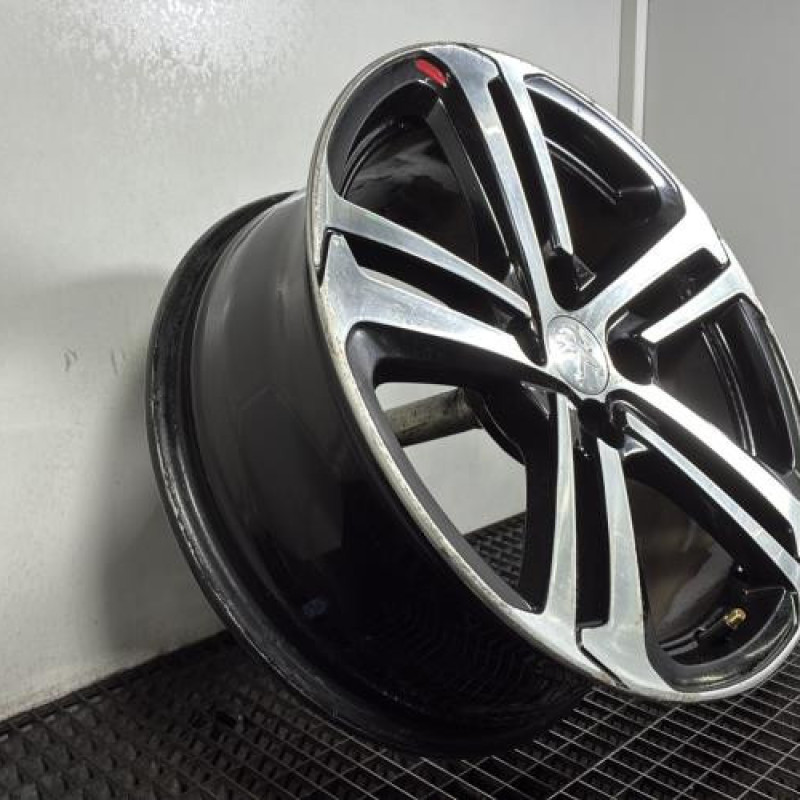 Jante PEUGEOT 208 1 Photo n°5