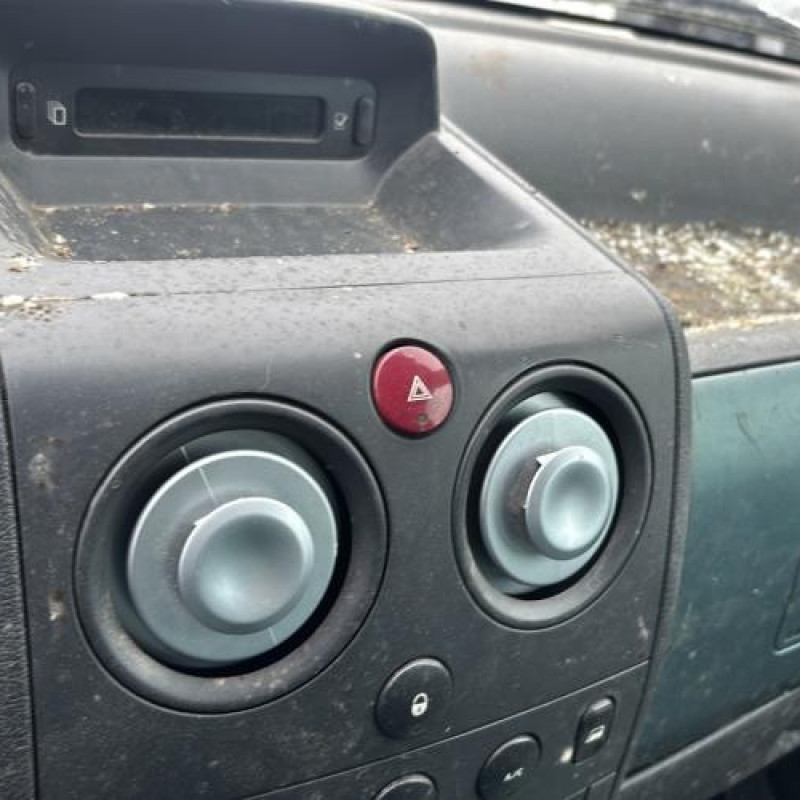 Feu arriere principal gauche (feux) CITROEN BERLINGO 1 Photo n°19