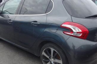 Poignee porte avant droit PEUGEOT 208 1