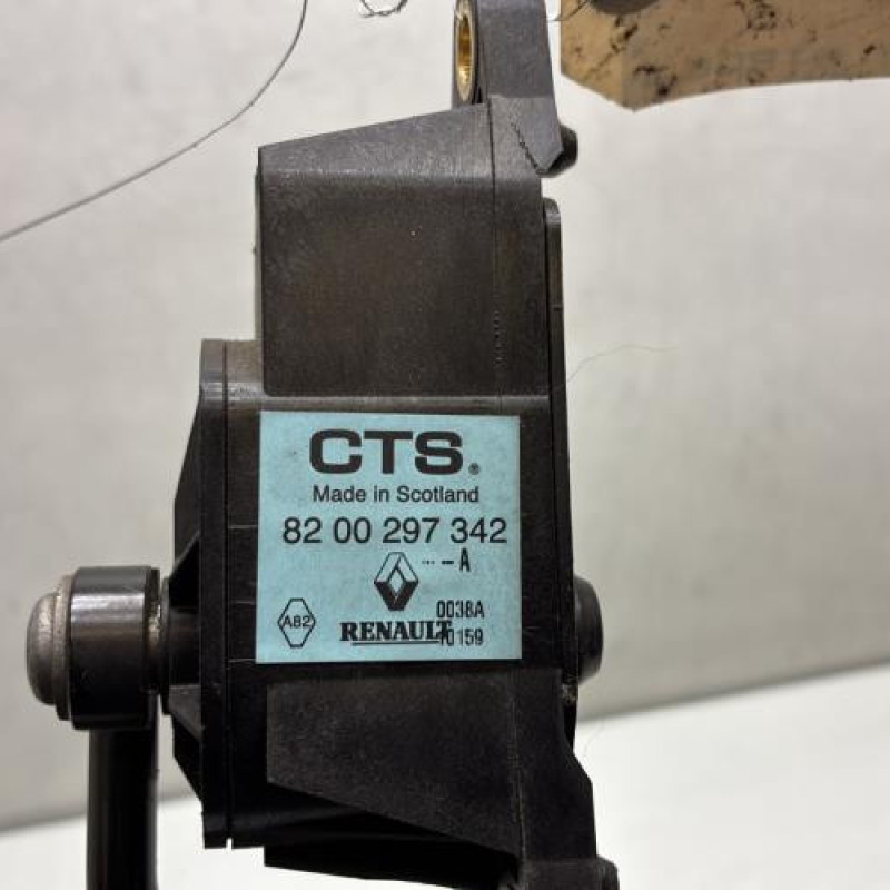 Pedale d'accelerateur RENAULT CLIO 3 Photo n°4