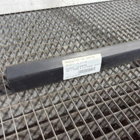 Baguette de porte avant droite PEUGEOT 308 1