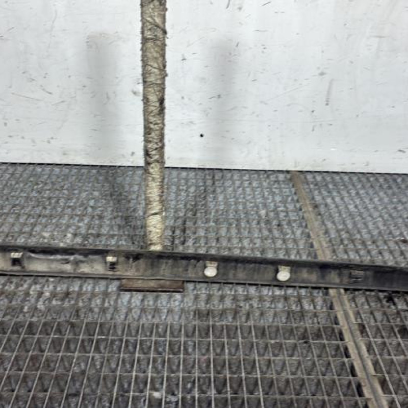 Baguette de porte avant gauche PEUGEOT 308 1 Photo n°4