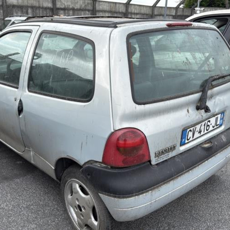 Pare choc avant RENAULT TWINGO 1 Photo n°10