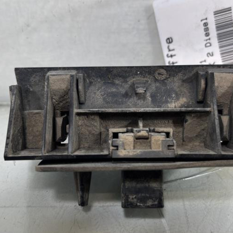 Bouton de coffre PEUGEOT 407 Photo n°3