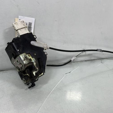 Serrure avant droit PEUGEOT 407 Photo n°1