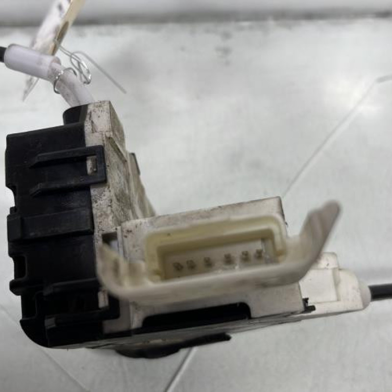 Serrure avant droit PEUGEOT 407 Photo n°3