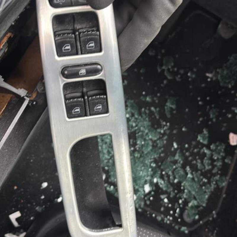 Capot VOLKSWAGEN GOLF 4 Photo n°18