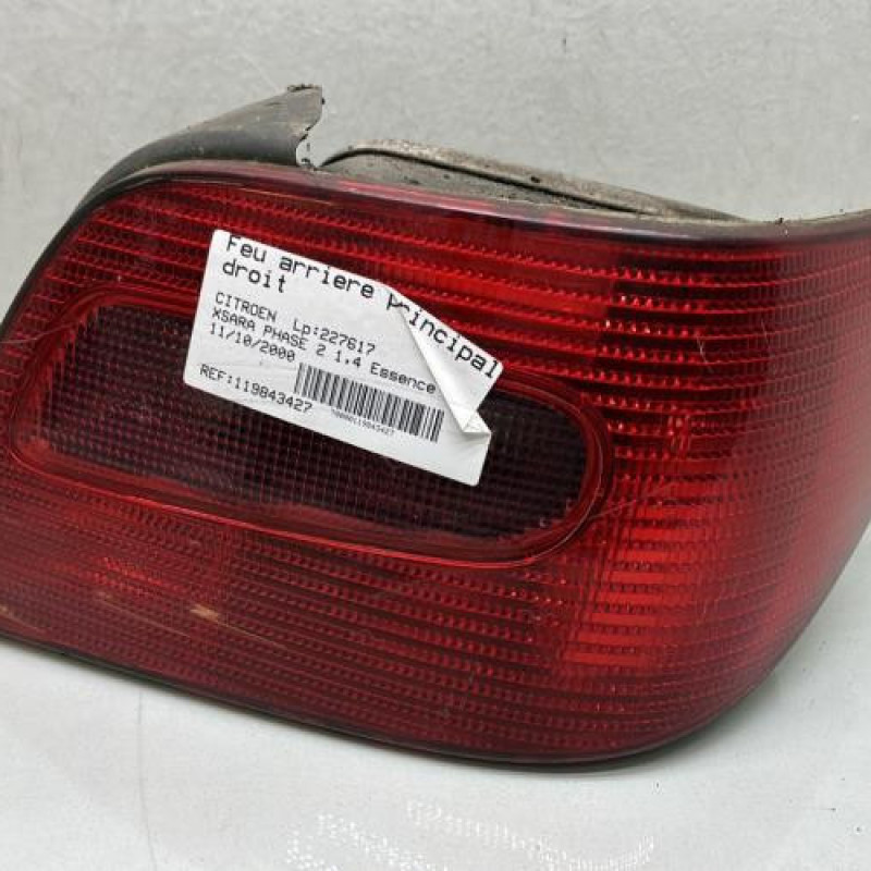 Feu arriere principal droit (feux) CITROEN XSARA Photo n°1