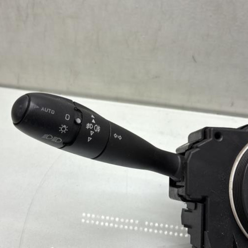 Com (Bloc Contacteur Tournant+Commodo Essuie Glace+Commodo Phare) PEUGEOT 206+ Photo n°4