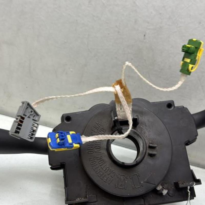 Com (Bloc Contacteur Tournant+Commodo Essuie Glace+Commodo Phare) PEUGEOT 206 Photo n°4