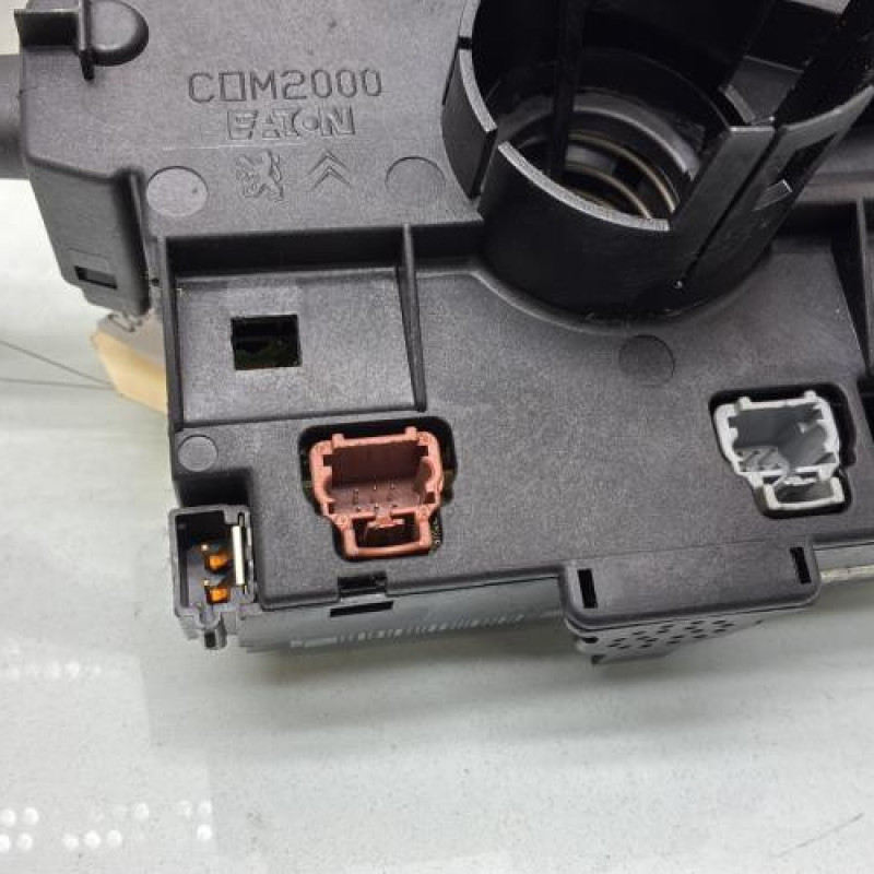 Com (Bloc Contacteur Tournant+Commodo Essuie Glace+Commodo Phare) PEUGEOT 206 Photo n°8