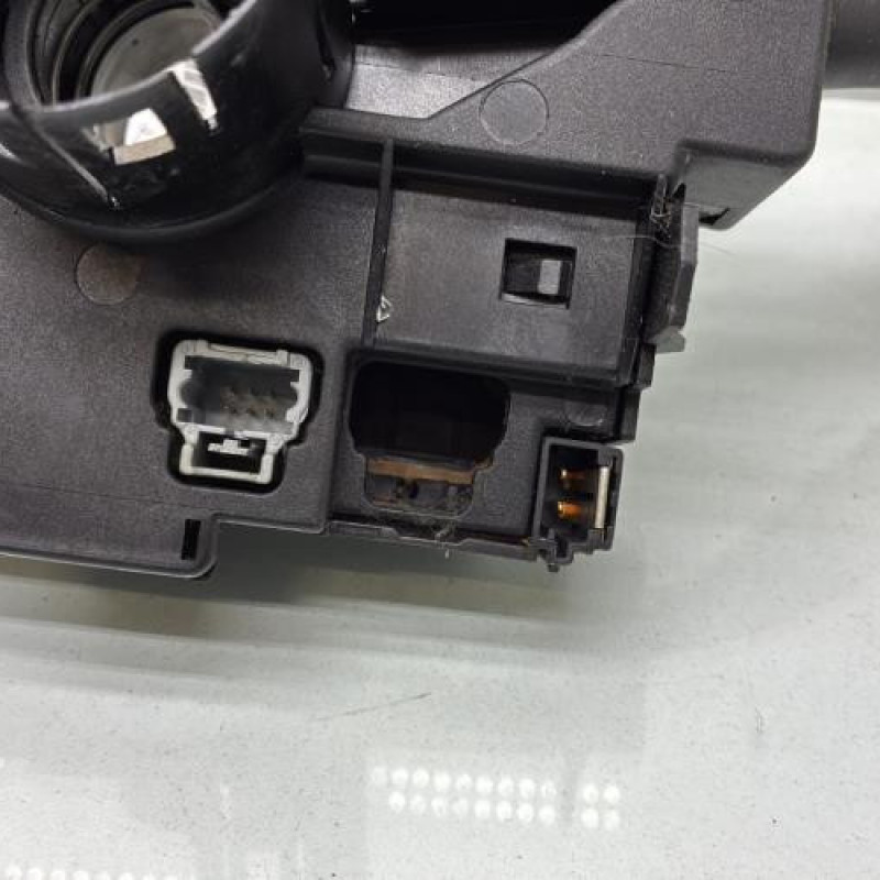 Com (Bloc Contacteur Tournant+Commodo Essuie Glace+Commodo Phare) PEUGEOT 206 Photo n°9