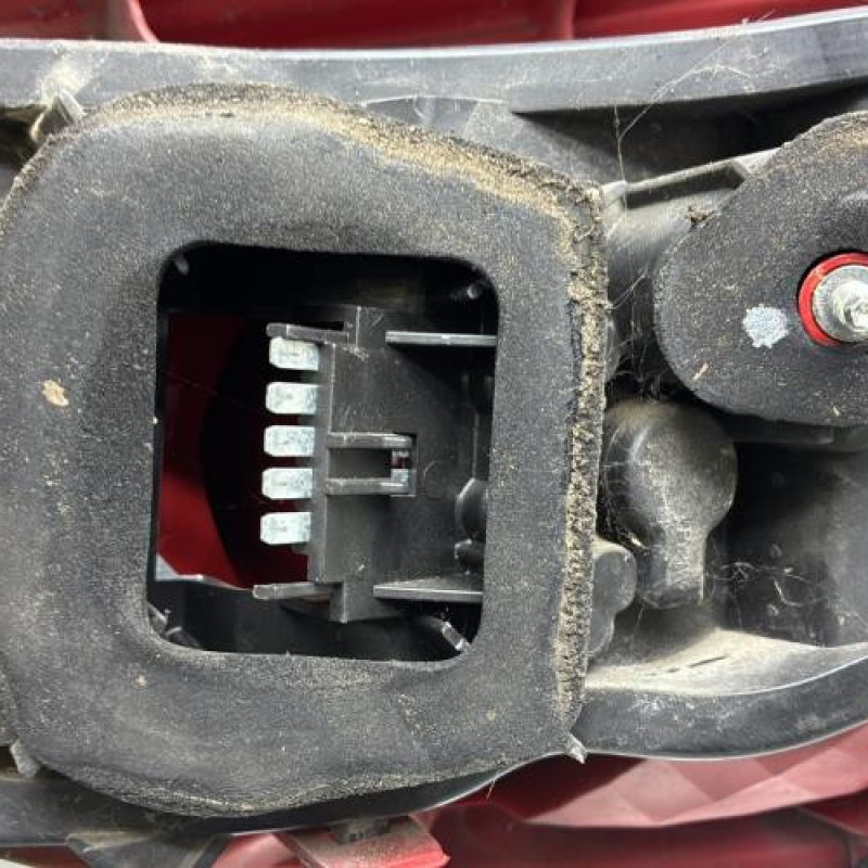 Feu arriere principal gauche (feux) OPEL CORSA D Photo n°3