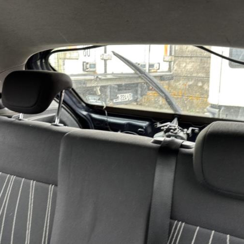 Poignee interieur avant gauche OPEL CORSA D Photo n°13