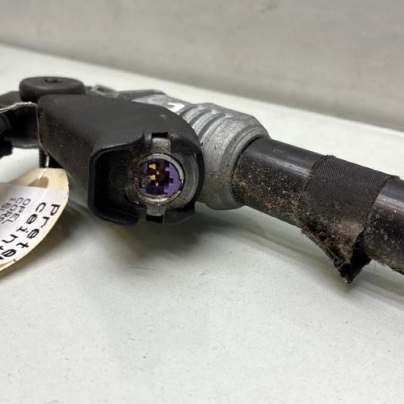 Pretensionneur de ceinture avant gauche OPEL CORSA D Photo n°4