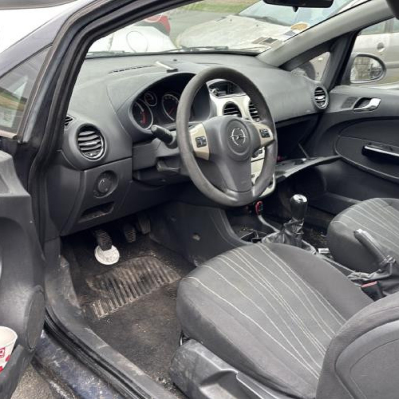 Vase de lave glace OPEL CORSA D Photo n°13