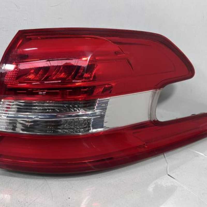 Feu arriere principal droit (feux) PEUGEOT 308 2 SW Photo n°1