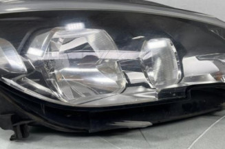 Optique avant principal droit (feux)(phare) PEUGEOT 308 2 SW Photo n°1