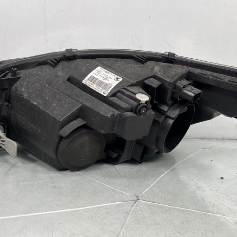 Optique avant principal droit (feux)(phare) PEUGEOT 308 2 SW Photo n°2