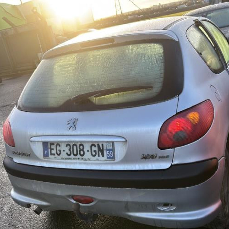 Bouchon de carburant PEUGEOT 206 Photo n°10