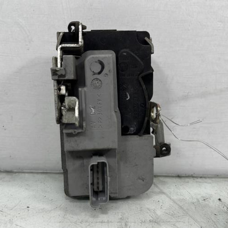 Serrure avant droit PEUGEOT 206 Photo n°1