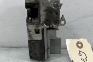 Serrure avant droit PEUGEOT 206