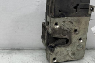 Serrure avant droit PEUGEOT 206