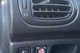 Serrure avant droit PEUGEOT 206