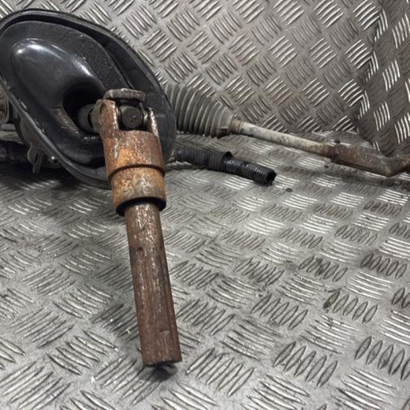 Cremaillere assistee FORD FOCUS 3 Photo n°5