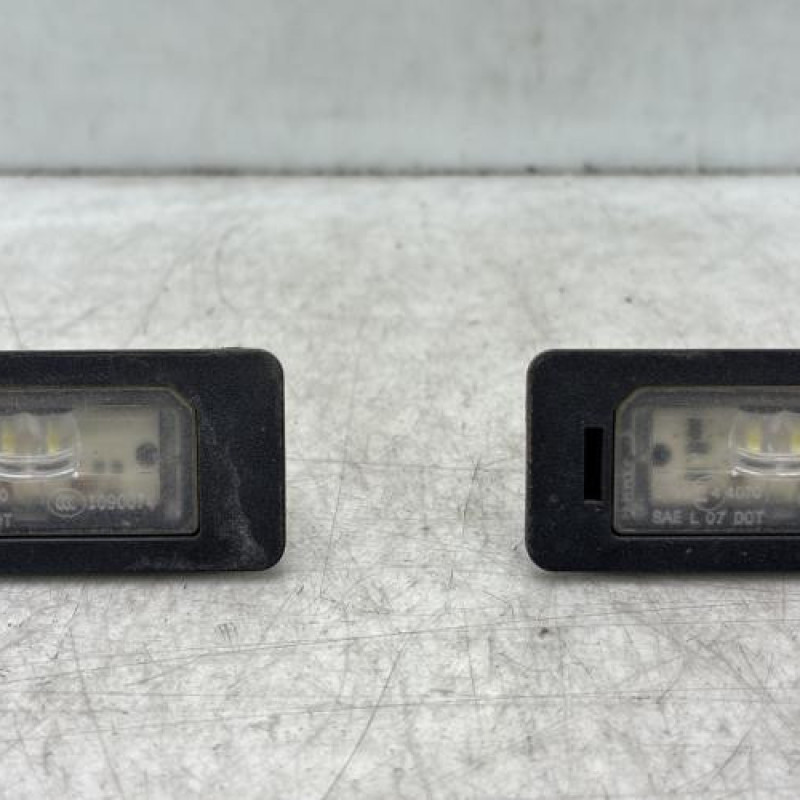 Eclairage de plaque BMW X3 F25 Photo n°1