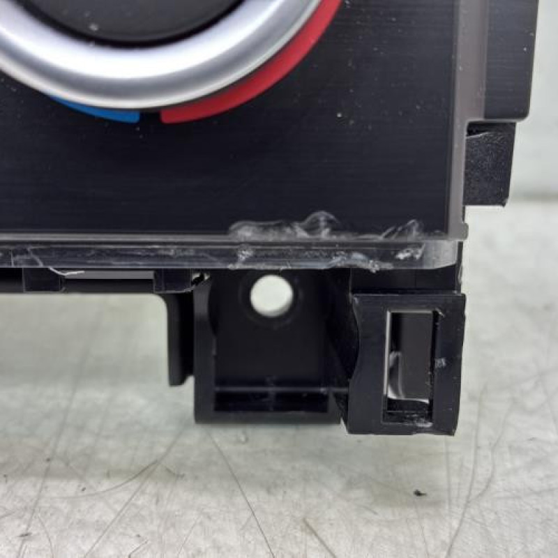 Ecran GPS RENAULT MEGANE 4 Photo n°3