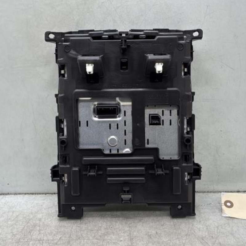 Ecran GPS RENAULT MEGANE 4 Photo n°7