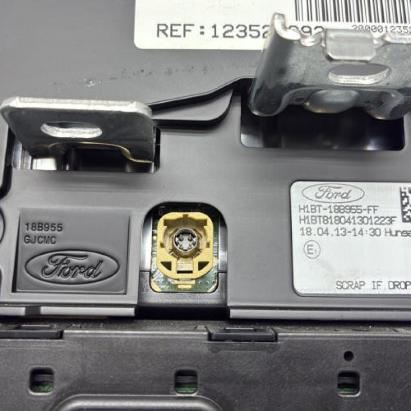 Ecran GPS FORD FIESTA 7 Photo n°3