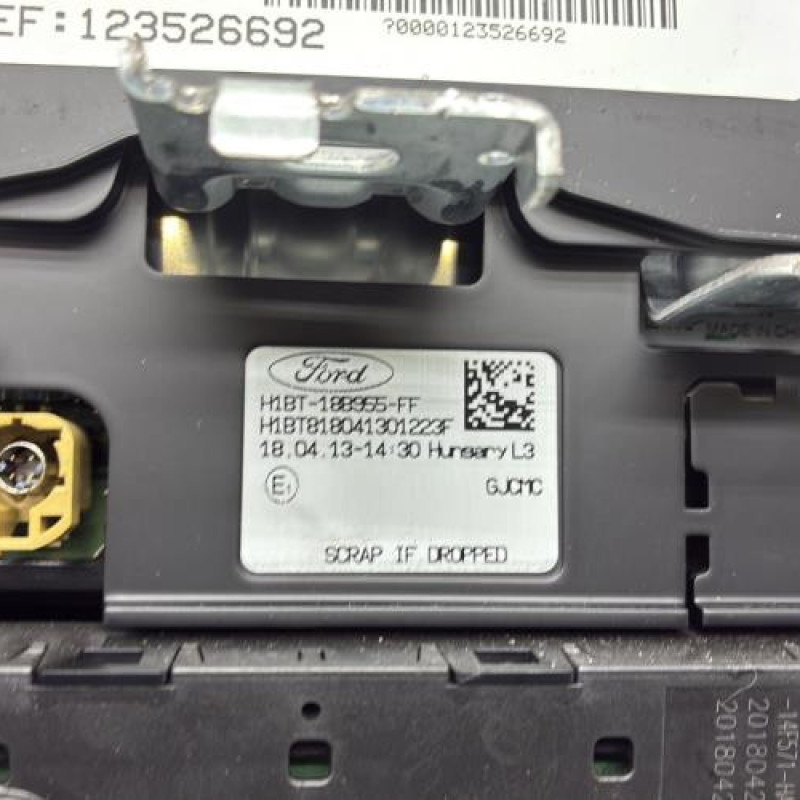 Ecran GPS FORD FIESTA 7 Photo n°5